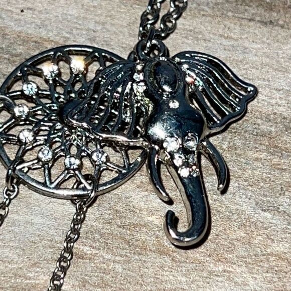 Elephant With Dream Catcher and Feathers Necklace Silver Tone With Extender - Picture 4 of 6